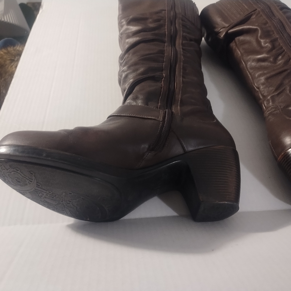 Dansko Elegant Brown Knee-High Women's Boots Size 43 2.5"Heel - Picture 6 of 8